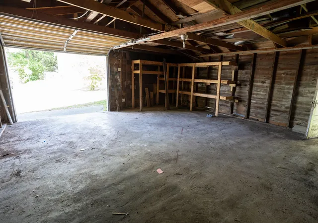 Homes for sale in Princeton, KY | 300 Dawson Rd, Princeton, KY 42445 | MLS# 26017670