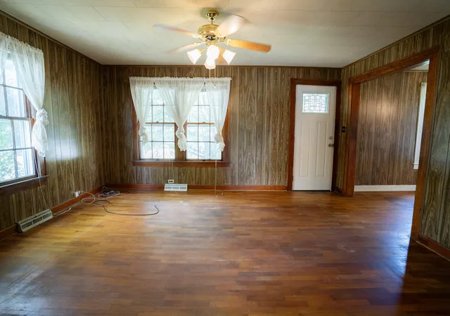 Homes for sale in Princeton, KY | 300 Dawson Rd, Princeton, KY 42445 | MLS# 26017670