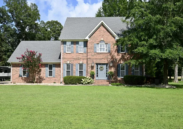 Homes for sale in Benton, KY | 124 Kyabram Dr, Benton, KY 42025 | MLS# 26017910