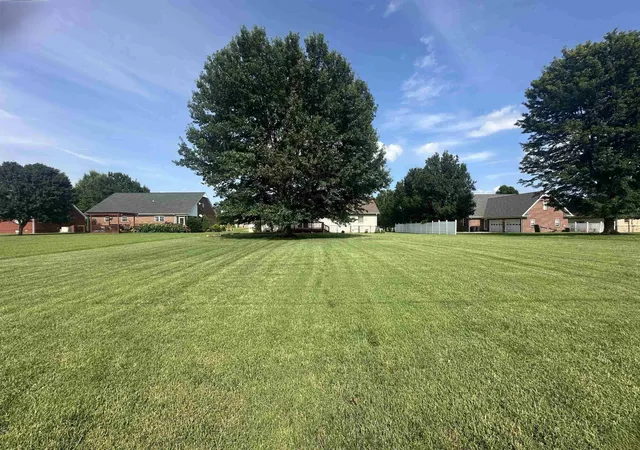 Homes for sale in Almo, KY | 169 North Dr, Almo, KY 42020 | MLS# 26017768