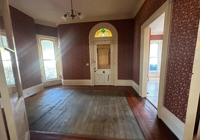 Homes for sale in Russellville, KY | 474 S Main St, Russellville, KY 42276 | MLS# 26017683