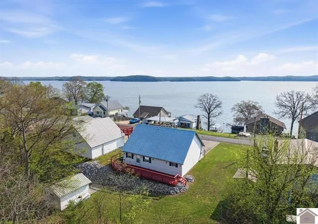 Homes for sale in New Concord, KY | 49 Lakeshore Dr, New Concord, KY 42076 | MLS# 26017716
