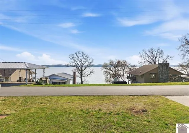 Homes for sale in New Concord, KY | 49 Lakeshore Dr, New Concord, KY 42076 | MLS# 26017716