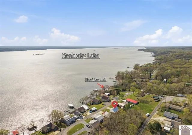 Homes for sale in New Concord, KY | 49 Lakeshore Dr, New Concord, KY 42076 | MLS# 26017716