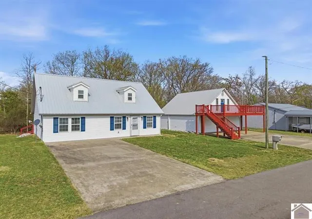 Homes for sale in New Concord, KY | 49 Lakeshore Dr, New Concord, KY 42076 | MLS# 26017716