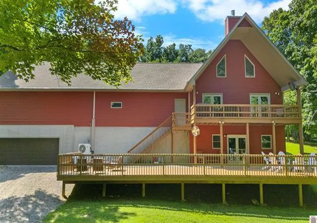Photo 3 of Single family home for sale at 341 Dixon Ln, Eddyville, KY 42038 | MLS# 26018358 | Listing updated on 2026-10-01