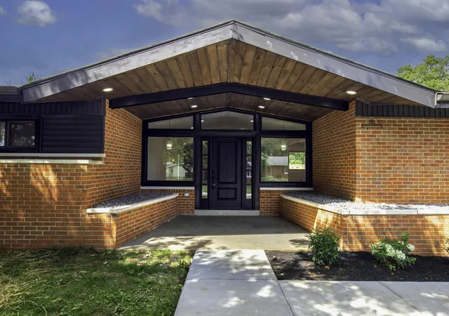 2nd image of 3273 Saxon Dr, Lexington, KY 40503 | MLS# 26017961