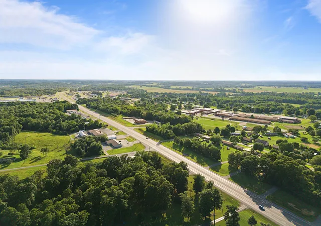 Photo 22 of Sale Pending at 774 E Us Hwy 62, Eddyville, KY 42038 | MLS# 26022729 | Listing updated on 2026-09-03