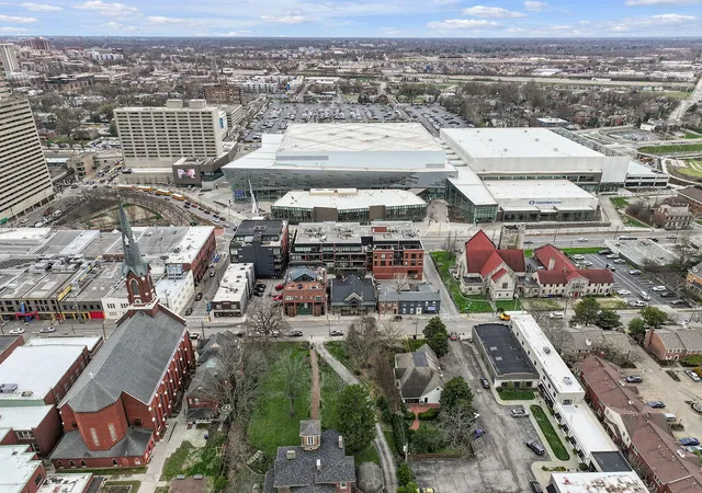 2nd image of 514 W Short St, Lexington, KY 40507