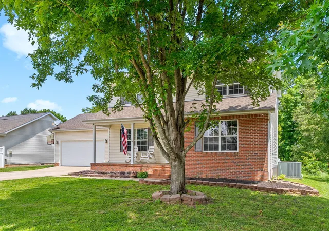 Homes for sale in Hopkinsville, KY | 997 Wing Tip Cir, Hopkinsville, KY 42240 | MLS# 26017730