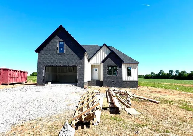 Homes for sale in Trenton, KY | 3998 3998 Davis Mill Rd Rd, Trenton, KY 42286 | MLS# 26017756