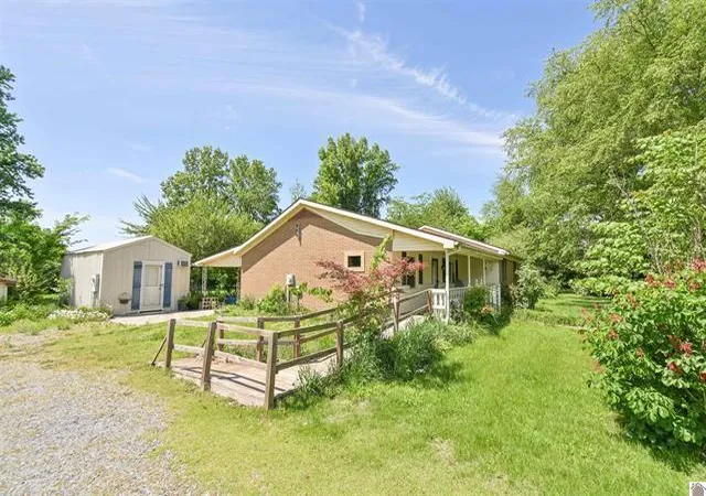 Homes for sale in Mayfield, KY | 2325 State Route 564, Mayfield, KY 42066 | MLS# 26017882