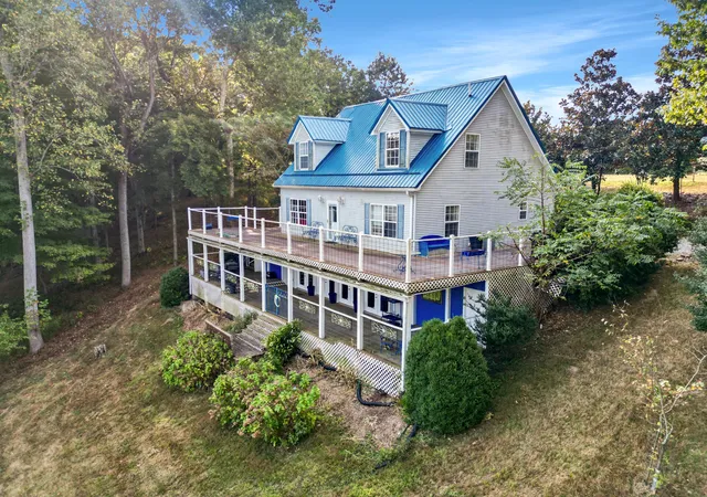 1st image of 208 Goose Creek Dr, Cadiz, KY 42211 | MLS# 26017765