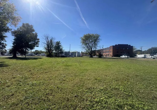 Photo 3 of Land for sale at 1118 N 8th St, Paducah, KY 42001 | MLS# 26017772 | Listing updated on 2026-07-12