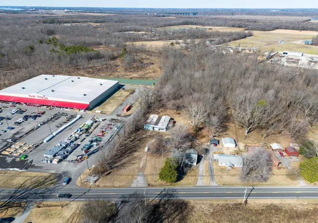 1st image of 4549 Cairo Rd, Paducah, KY 42001 | MLS# 26017760