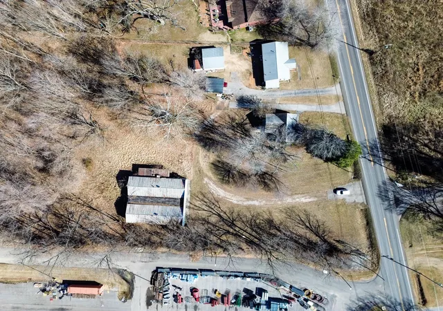 3rd image of 4549 Cairo Rd, Paducah, KY 42001 | MLS# 26017760