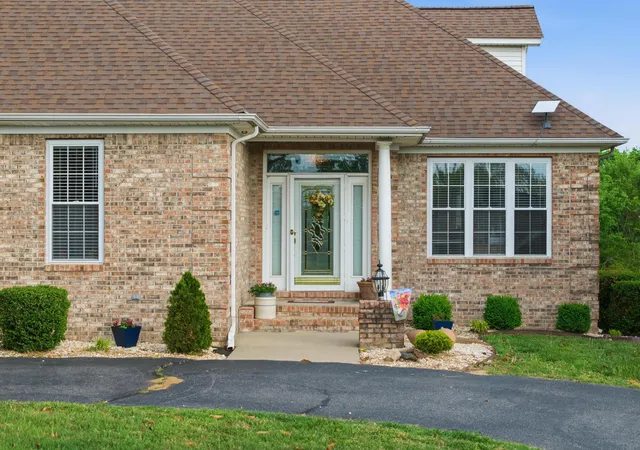 Homes for sale in Ledbetter, KY | 113 Clubhouse Dr, Ledbetter, KY 42058 | MLS# 26017793