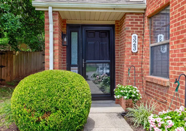 Homes for sale in Lexington, KY | 323 Santa Fe Ct, Lexington, KY 40509 | MLS# 26017774