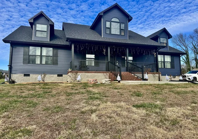 Homes for sale in Jamestown, KY | 303 Sonny Aaron Dr, Jamestown, KY 42629 | MLS# 26017807