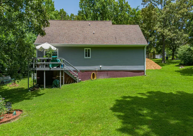 Homes for sale in Mayfield, KY | 161 Quail Rd, Mayfield, KY 42066 | MLS# 26017814