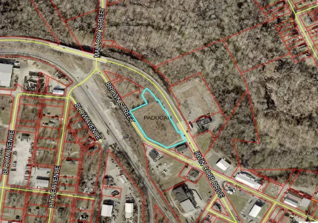 2nd image of 1380 Irvin Cobb Dr, Paducah, KY 42003 | MLS# 26017838