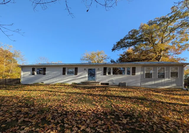 Homes for sale in Princeton, KY | 11774 Hopkinsville Rd, Princeton, KY 42445 | MLS# 26017825