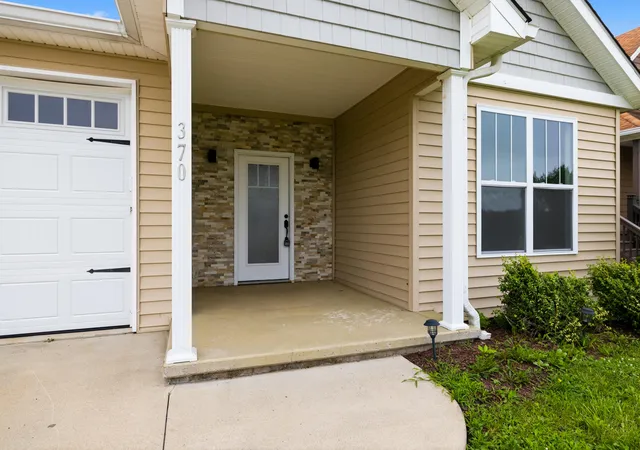 Photo 3 of Single family home for sale at 370 Persimmon Way, Harrodsburg, KY 40330 | MLS# 26018243 | Listing updated on 2026-09-14