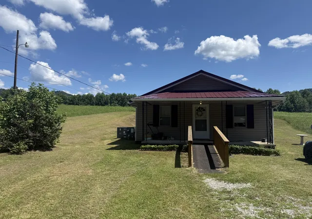 Photo 3 of Single family home for sale at 6639 State Hwy 459, Barbourville, KY 40906 | MLS# 26017841 | Listing updated on 2026-08-04