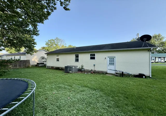 Homes for sale in Mayfield, KY | 609 Highland St, Mayfield, KY 42066 | MLS# 26018048