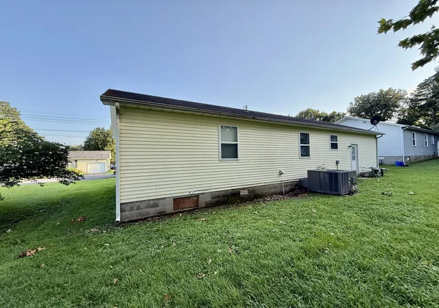 Homes for sale in Mayfield, KY | 609 Highland St, Mayfield, KY 42066 | MLS# 26018048