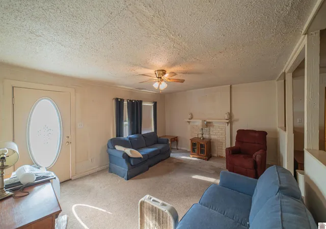 2nd image of 3858 Pecan Dr, Paducah, KY 42001 | MLS# 26017876
