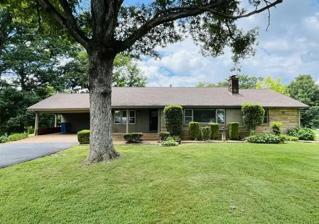 Photo 1 of Sale Pending at 122 Nunn Blvd, Cadiz, KY 42211 | MLS# 26017894 | Listing updated on 2026-08-14