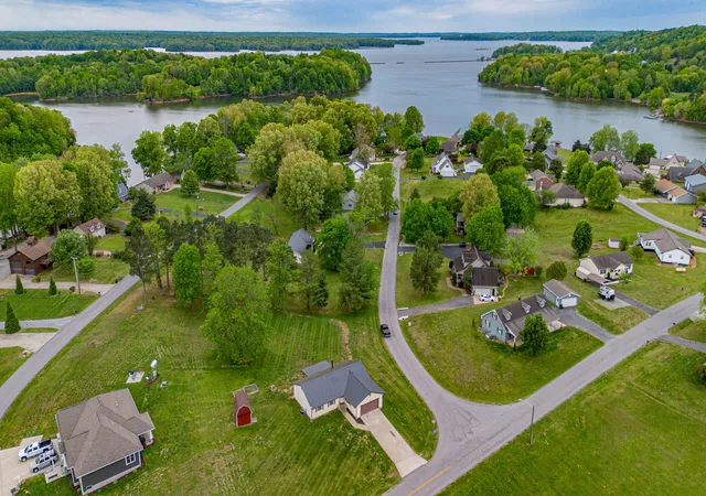 Photo 25 of Single family home for sale at 51 Lake Scene Dr, Eddyville, KY 42038 | MLS# 26017892 | Listing updated on 2026-07-31