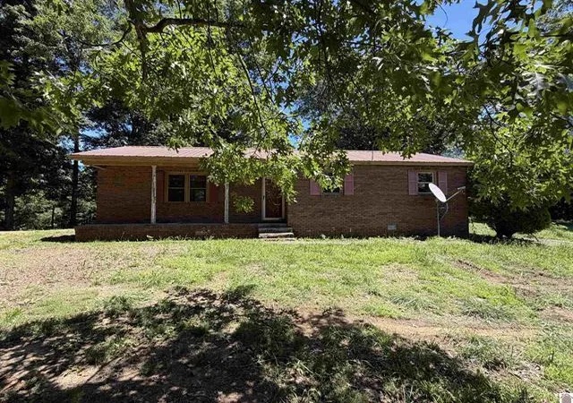 Homes for sale in Princeton, KY | 1742 Ed Mitchell Rd, Princeton, KY 42445 | MLS# 26017905