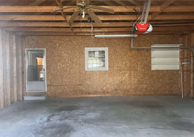 Homes for sale in Hopkinsville, KY | 1103 E 18Th St, Hopkinsville, KY 42240 | MLS# 26017907