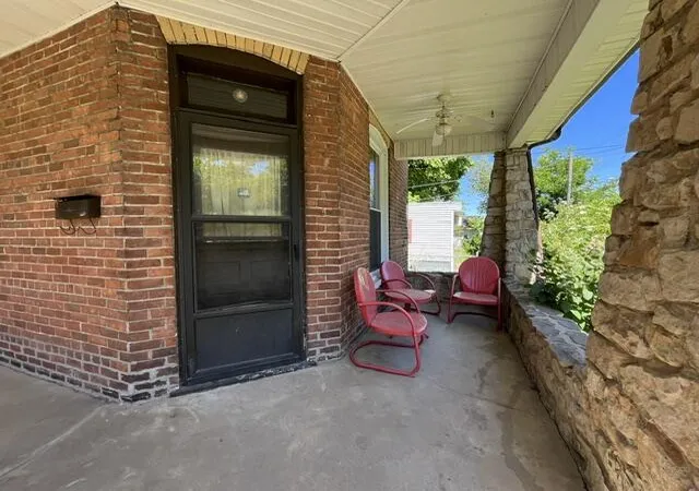 3rd image of 1227 S 6Th St, Paducah, KY 42003 | MLS# 26018040