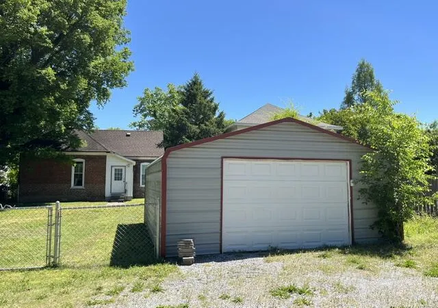 5th image of 1227 S 6Th St, Paducah, KY 42003 | MLS# 26018040
