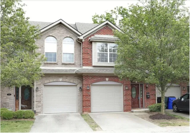 Photo 1 of Townhouse for sale at 350 Broadleaf Ln, Lexington, KY 40503 | MLS# 26017955 | Listing updated on 2026-07-13