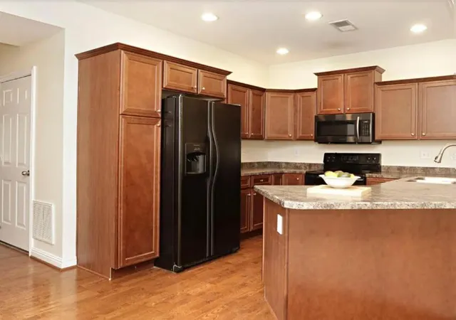 Photo 3 of Townhouse for sale at 350 Broadleaf Ln, Lexington, KY 40503 | MLS# 26017955 | Listing updated on 2026-07-13