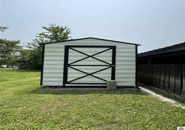 Homes for sale in Princeton, KY | 530 N Donnivan St, Princeton, KY 42445 | MLS# 26017916