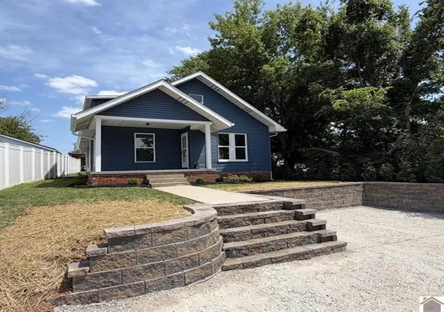 Homes for sale in Princeton, KY | 408 N Hawthorne St, Princeton, KY 42445 | MLS# 26017944