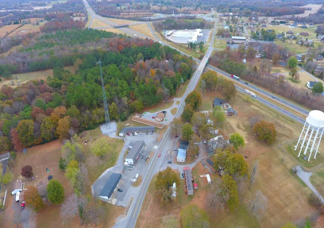 1st image of 6745 Benton Rd, Paducah, KY 42003 | MLS# 26017974