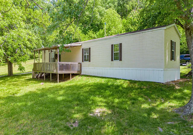 Homes for sale in Eddyville, KY | 53 Warbler Ct, Eddyville, KY 42038 | MLS# 26018004