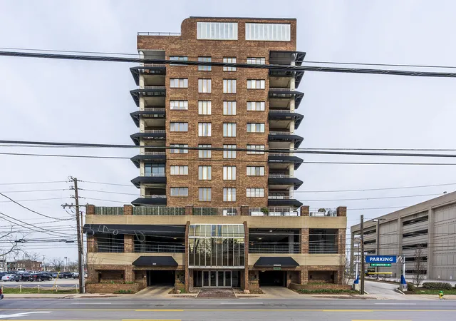 Homes for sale in Lexington, KY | 355 S Broadway, Lexington, KY 40508