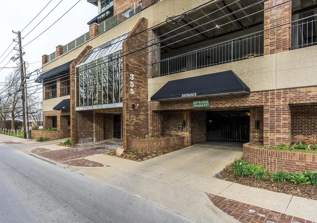 Homes for sale in Lexington, KY | 355 S Broadway, Lexington, KY 40508