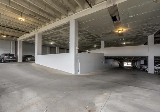 34th image of 355 S Broadway #604, Lexington, KY 40508 | MLS# 26018057