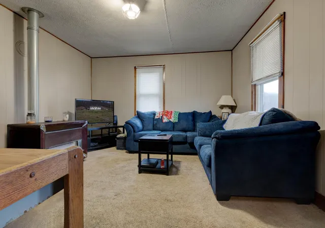 Homes for sale in Jeffersonville, KY | 25 Calk Lake Rd, Jeffersonville, KY 40337 | MLS# 26018006