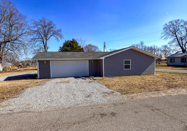 38th image of 408 2nd St, La Center, KY 42056 | MLS# 26018042