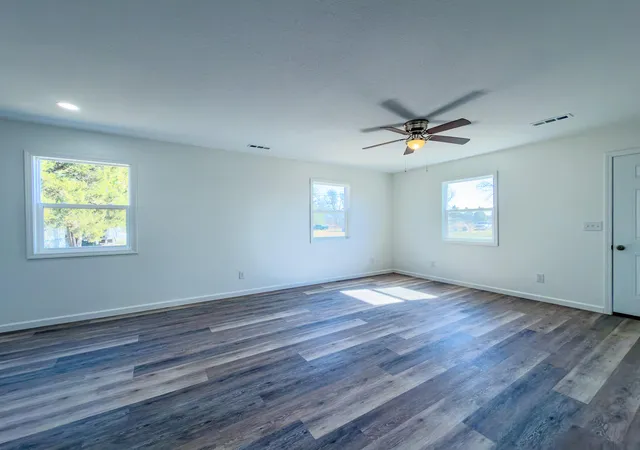 5th image of 408 2Nd St, La Center, KY 42056 | MLS# 26018042