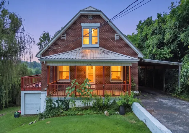 Photo 38 of Single family home for sale at 102 Harvey Ave, Somerset, KY 42501 | MLS# 26018960 | Listing updated on 2026-09-01